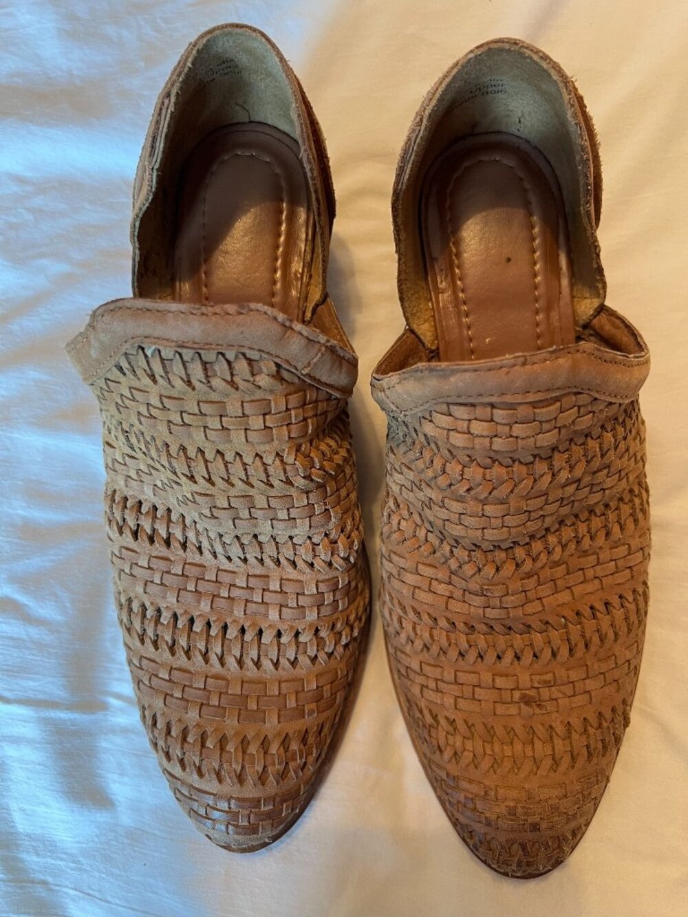 Very Volatile booties woven leather size 7